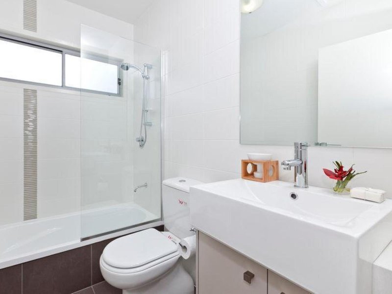 Photo - 1/41 Livingstone Street, Yeerongpilly QLD 4105 - Image 8