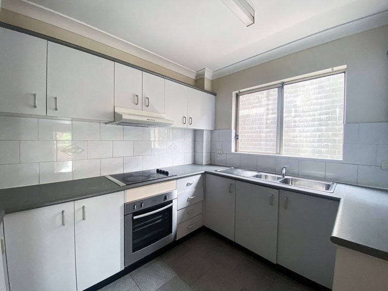 Photo - 1/41 Macarthur Street, Parramatta NSW 2150 - Image 2