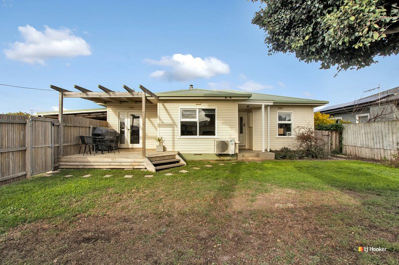 Photo - 141 Oldaker Street, Devonport TAS 7310 - Image 12