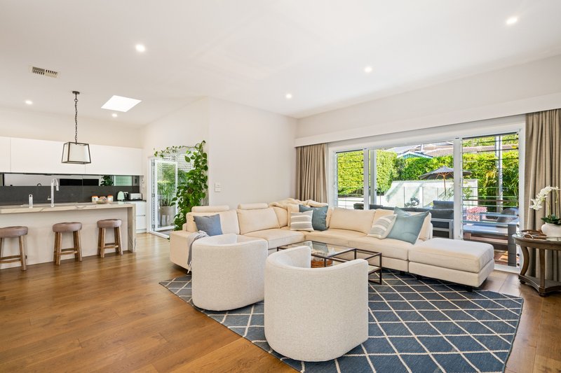 Photo - 141 Queens Parade, Newport NSW 2106 - Image 3