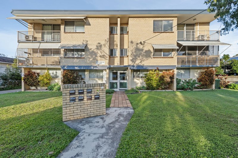 Photo - 1/41 Queens Road, Clayfield QLD 4011 - Image 1
