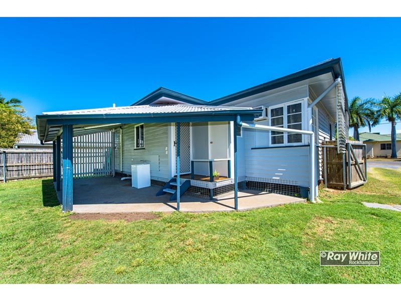 Photo - 141 Rodboro Street, Berserker QLD 4701 - Image 16