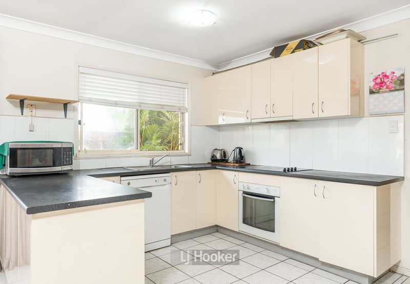 Photo - 141 Short Street, Boronia Heights QLD 4124 - Image 8