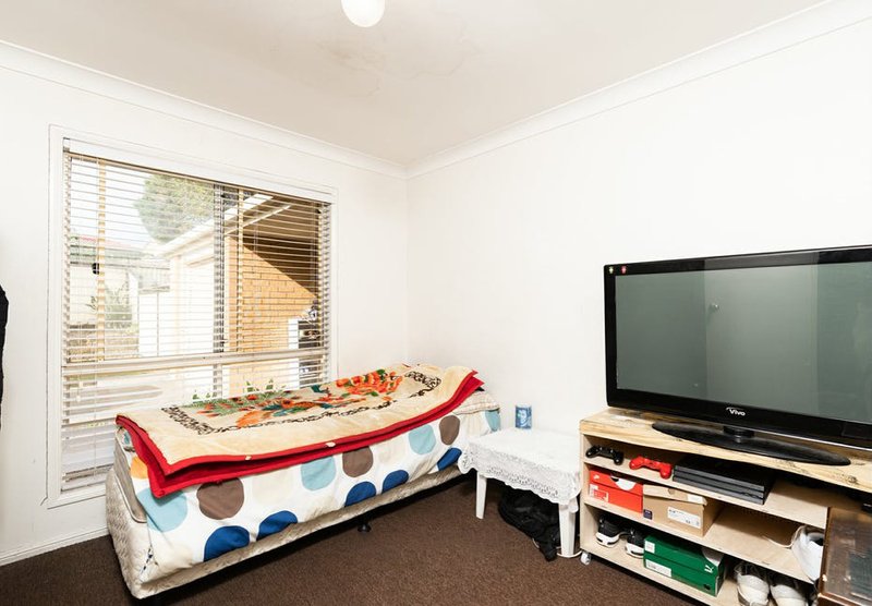 Photo - 141 Short Street, Boronia Heights QLD 4124 - Image 9