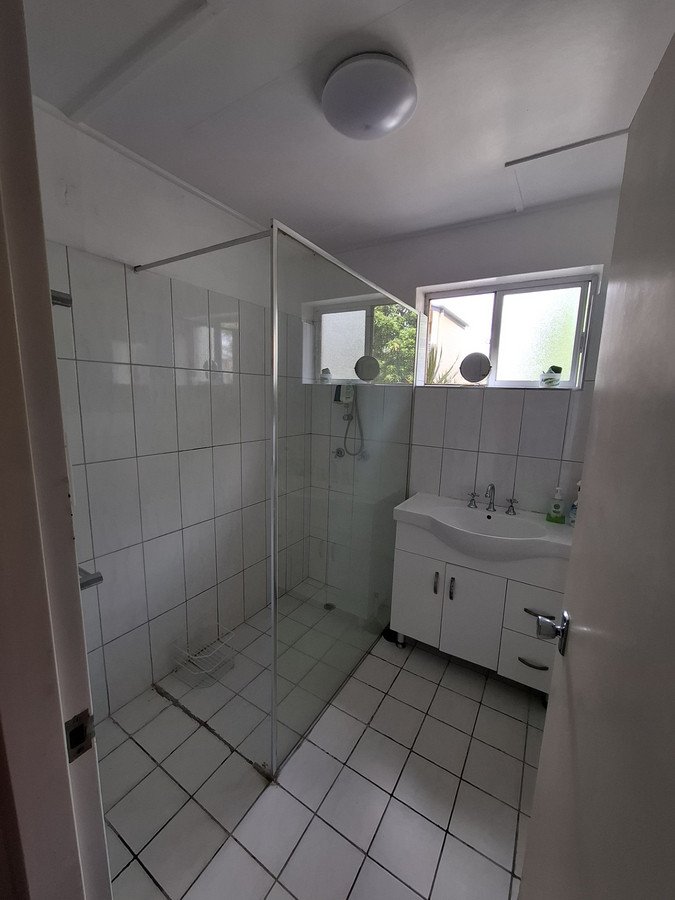 Photo - 1/41 Sisley Street, St Lucia QLD 4067 - Image 8