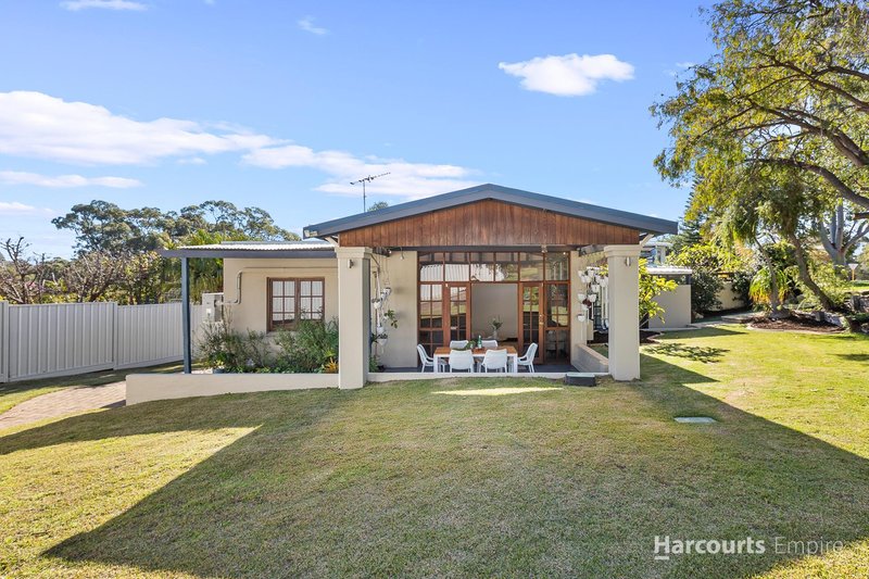 Photo - 141 Weaponess Road, Wembley Downs WA 6019 - Image 2