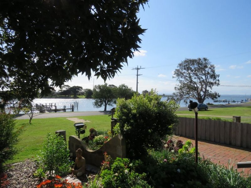 Photo - 141 Western Boulevard, Raymond Island VIC 3880 - Image 4