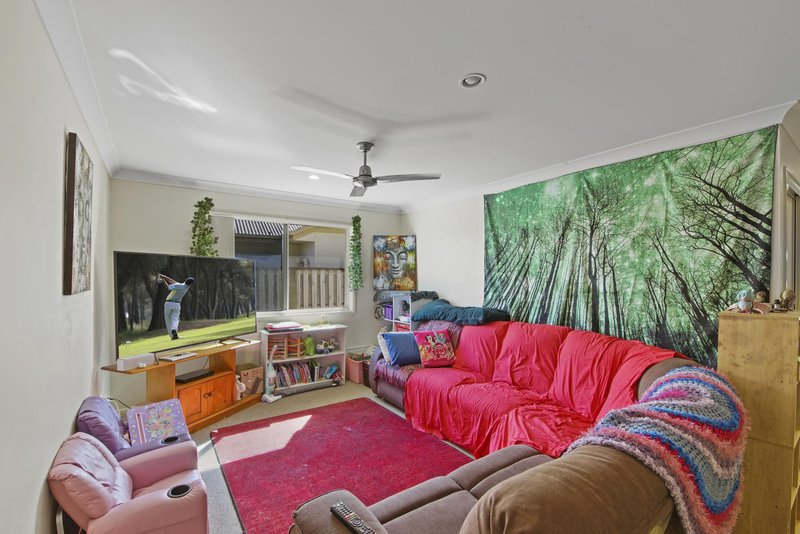 Photo - 141 Whitehaven Drive, Blacks Beach QLD 4740 - Image 5