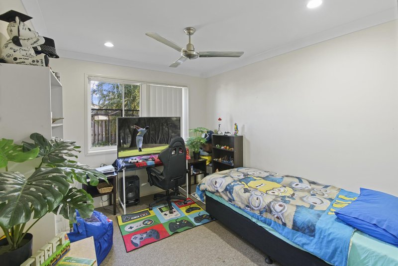 Photo - 141 Whitehaven Drive, Blacks Beach QLD 4740 - Image 11