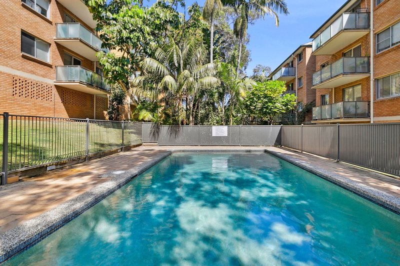 Photo - 14/10-12 Robertson Street, Narrabeen NSW 2101 - Image 12