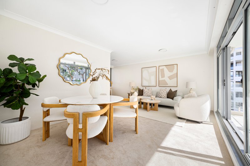 Photo - 14/10-16 Llandaff Street, Bondi Junction NSW 2022 - Image 2