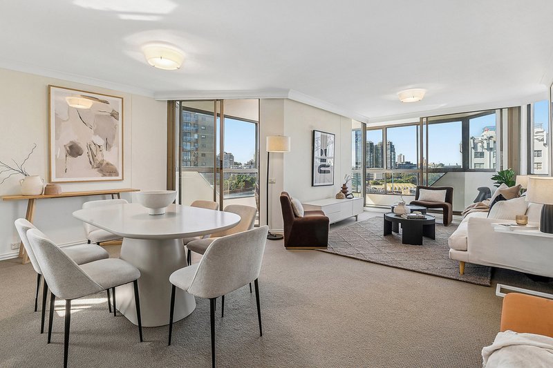 Photo - 14/10 East Crescent Street, Mcmahons Point NSW 2060 - Image 2