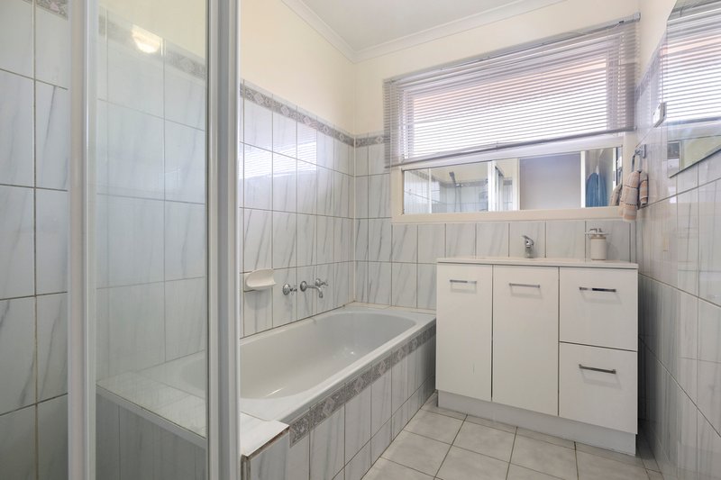 Photo - 1/410 Scoresby Road, Ferntree Gully VIC 3156 - Image 4