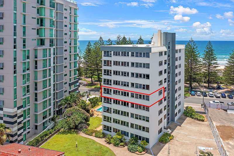 Photo - 14/100 The Esplanade, Burleigh Heads QLD 4220 - Image 10