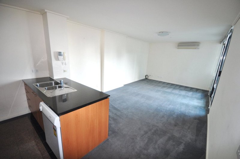 Photo - 1410/163 City Road, Southbank VIC 3006 - Image 8