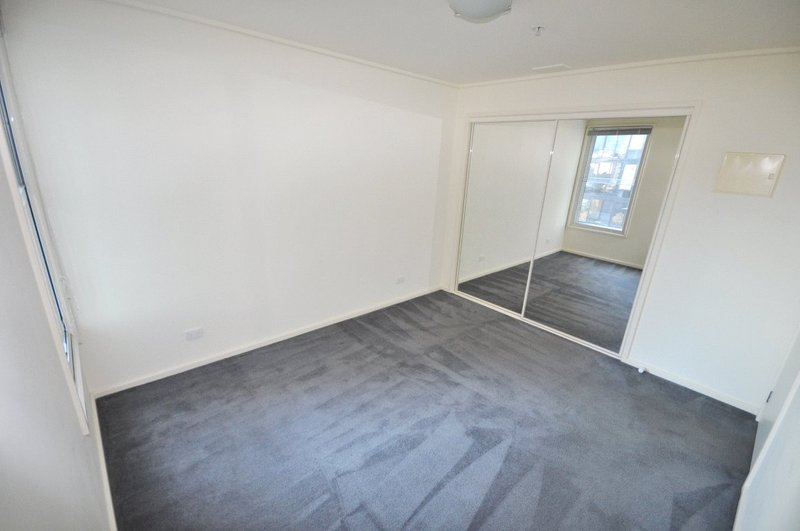 Photo - 1410/163 City Road, Southbank VIC 3006 - Image 9