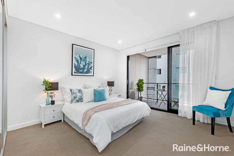 Photo - 14/11-13 Old Northern Road, Baulkham Hills NSW 2153 - Image 6