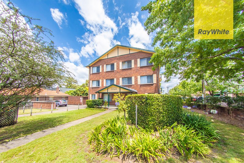 Photo - 14/11-15 Villiers Street, Parramatta NSW 2150 - Image 1