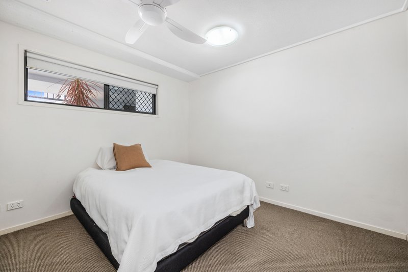 Photo - 14/11 Innovation Parkway, Birtinya QLD 4575 - Image 7