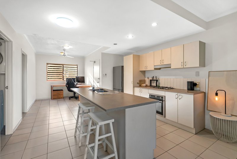 Photo - 14/111-113 Martyn Street, Parramatta Park QLD 4870 - Image 1