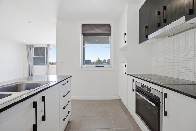 Photo - 14/120 John Gorton Drive, Coombs ACT 2611 - Image 6