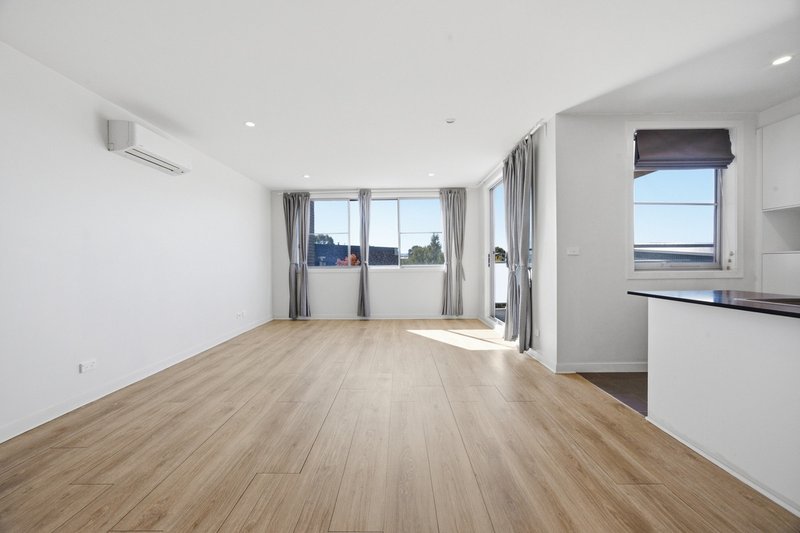 Photo - 14/120 John Gorton Drive, Coombs ACT 2611 - Image 7