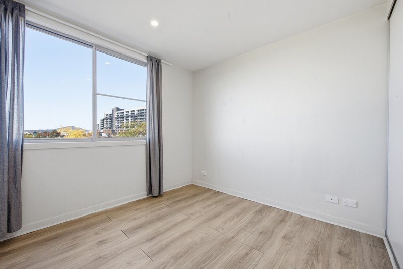 Photo - 14/120 John Gorton Drive, Coombs ACT 2611 - Image 11