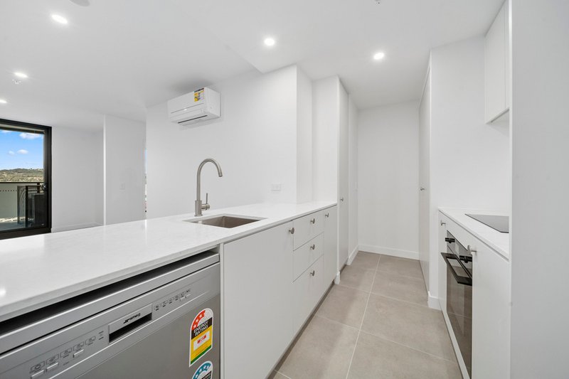 Photo - 1412/2 Furzer Street, Phillip ACT 2606 - Image 4