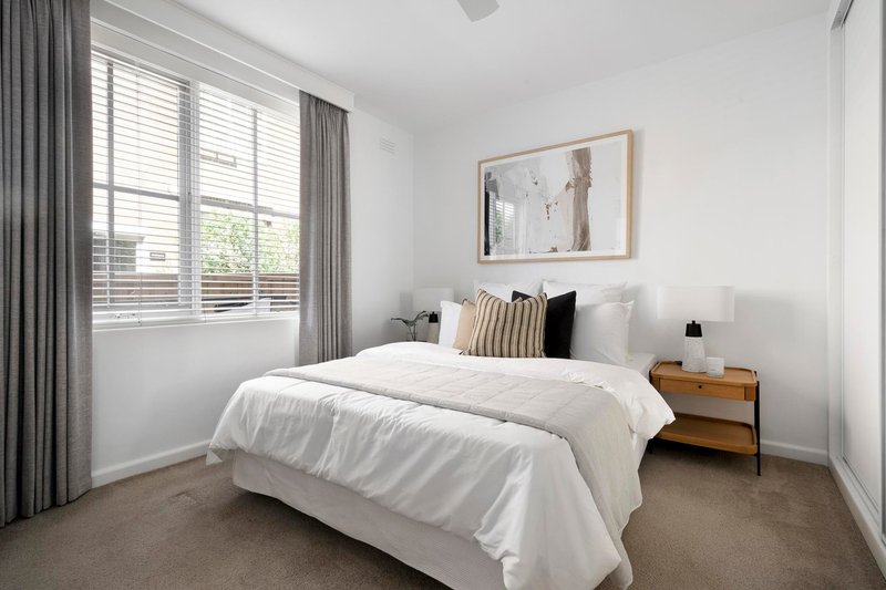 Photo - 14/129-131 Riversdale Road, Hawthorn VIC 3122 - Image 6