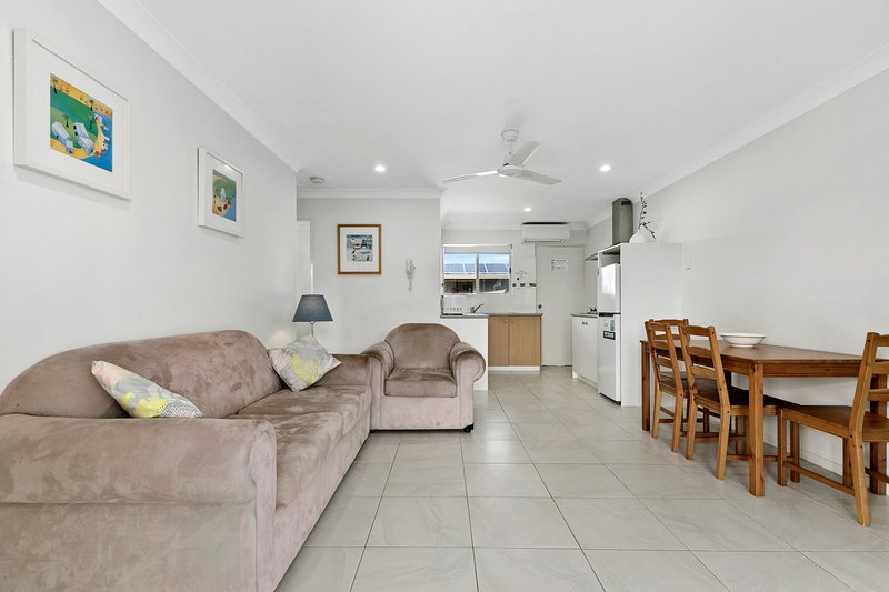 Photo - 14/13-15 Ann Street, Torquay QLD 4655 - Image 4