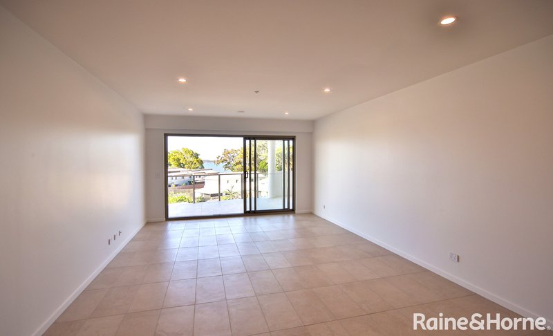 Photo - 14/136 Broadwater Terrace, Redland Bay QLD 4165 - Image 8