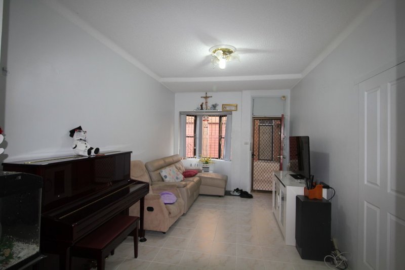 Photo - 14/14-16 Hill Street, Cabramatta NSW 2166 - Image 2