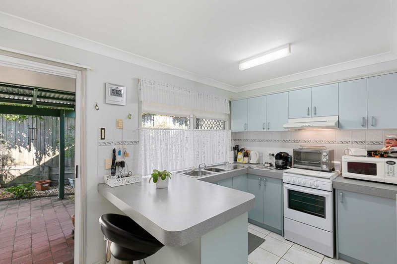 Photo - 14/14 Beach Road, Pialba QLD 4655 - Image 2