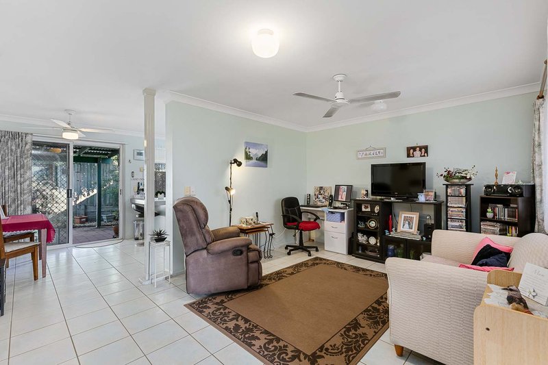 Photo - 14/14 Beach Road, Pialba QLD 4655 - Image 5