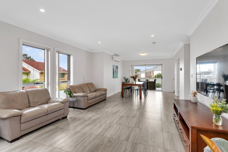 Photo - 14/15 Park Ave , Helensburgh NSW 2508 - Image 3