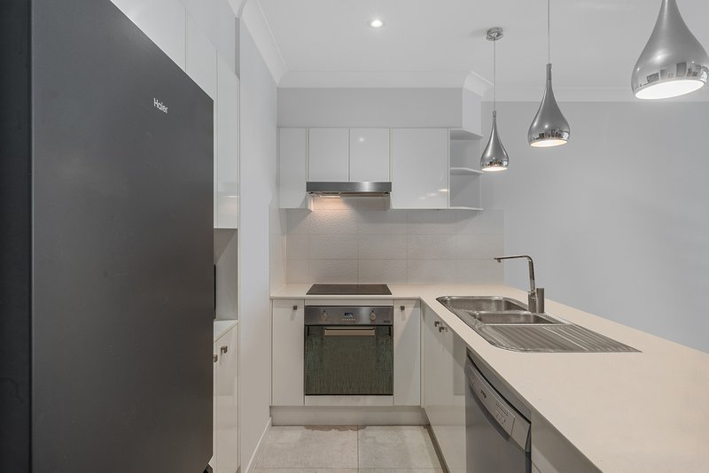 Photo - 14/15 Sambar Close, Chermside West QLD 4032 - Image 11