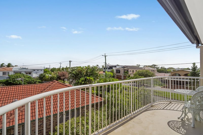 Photo - 14/16-18 Abalone Avenue, Paradise Point QLD 4216 - Image 8