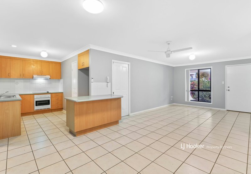 Photo - 14/160 Chesterfield Crescent, Kuraby QLD 4112 - Image 15