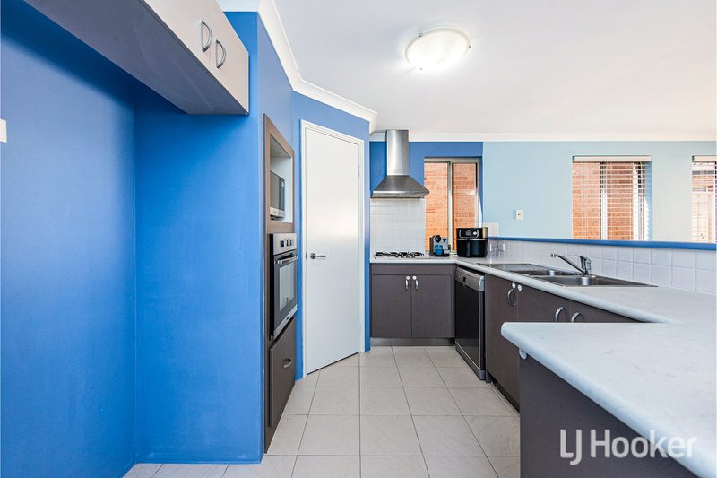 Photo - 14/17-21 Third Avenue, Kelmscott WA 6111 - Image 3