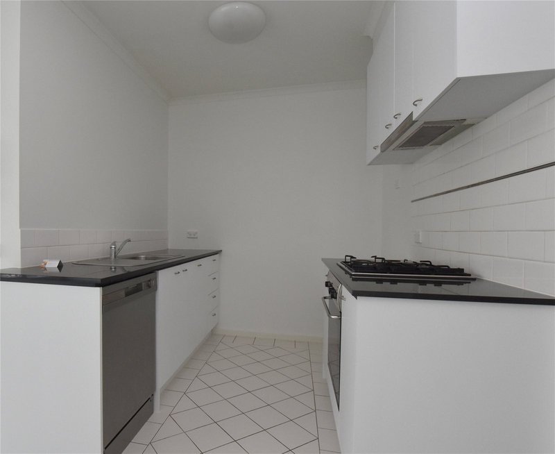 Photo - 141/79 Whiteman Street, Southbank VIC 3006 - Image 2