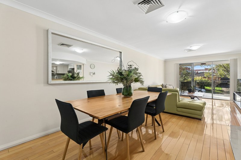 Photo - 14/18-24 Higgins Street, Penrith NSW 2750 - Image 1