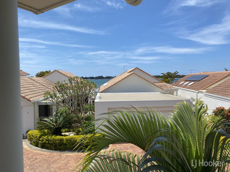 Photo - 14/18 Spinnaker Quay, Sandstone Point QLD 4511 - Image 15