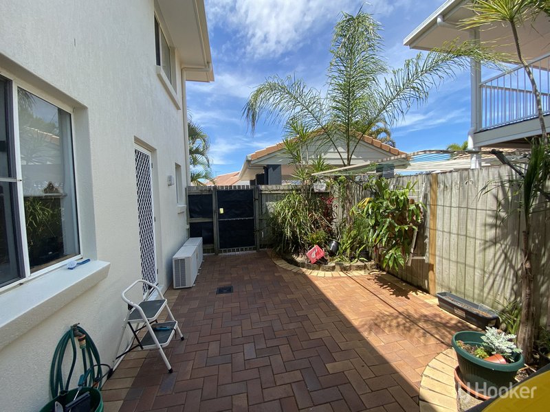 Photo - 14/18 Spinnaker Quay, Sandstone Point QLD 4511 - Image 16