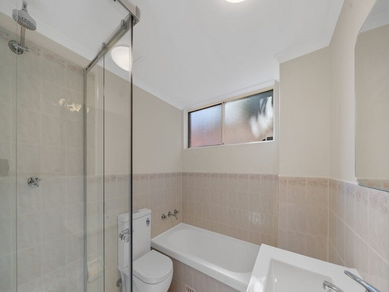 Photo - 14/18 Weigand Avenue, Bankstown NSW 2200 - Image 7