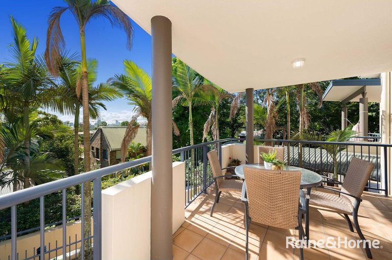 Photo - 14/182 Carmody Road, St Lucia QLD 4067 - Image 1