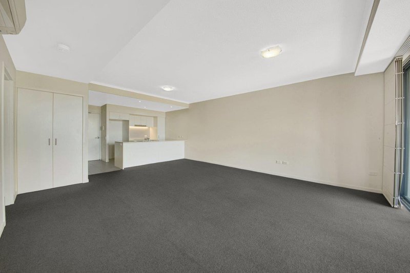 Photo - 14/19 Roseberry Street, Gladstone Central QLD 4680 - Image 4