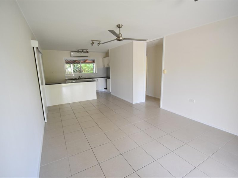 Photo - 1/419 Varley Street, Yorkeys Knob QLD 4878 - Image 3