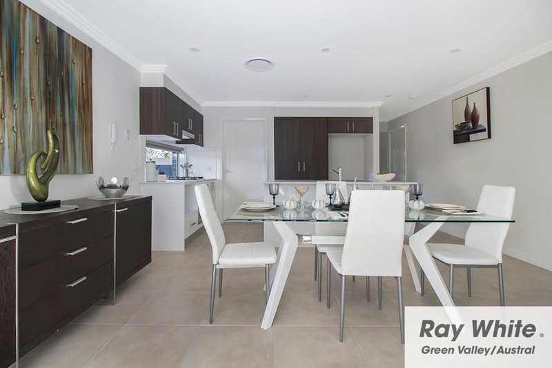 Photo - 1/42-44 Webster Rd , Lurnea NSW 2170 - Image 6