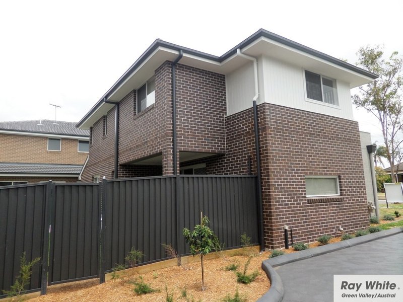 Photo - 1/42-44 Webster Rd , Lurnea NSW 2170 - Image 16