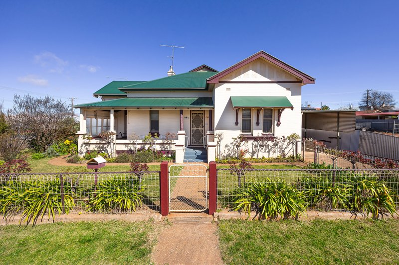 142 Aurora Street, Temora NSW 2666